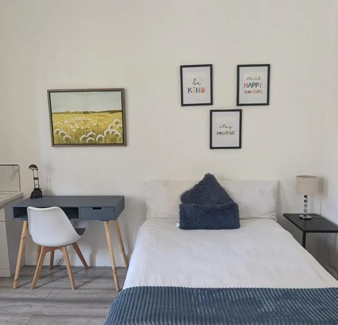 Ubytování v soukromí Friends Family Room City Center EDI Velká Británie